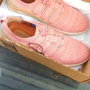 Cobb Hill women's size 7 shoes brand new